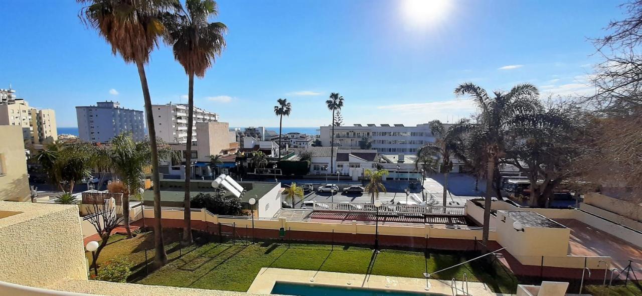 Fantastico Apartamento En La Carihuela Daire Torremolinos Dış mekan fotoğraf
